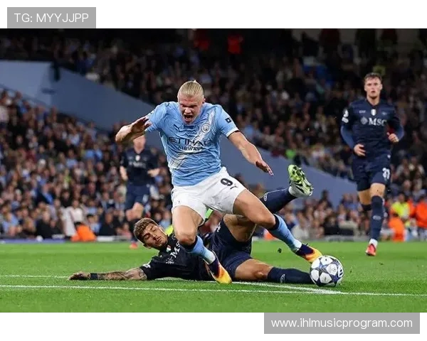 埃尔林哈兰德如何凭实力与激情引领欧洲足坛新一轮进攻革命