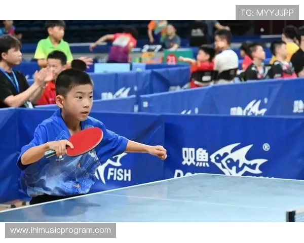 乒乓球精神引领青春力量展现拼搏与合作的运动魅力