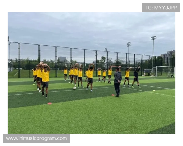 绿茵荣耀追梦之路探寻当代足球激情与团队精神