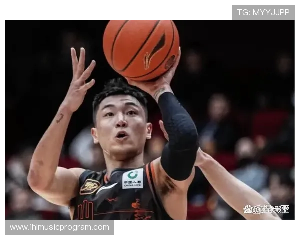 CBA新疆队与同曦队精彩对决回放全程回顾与分析