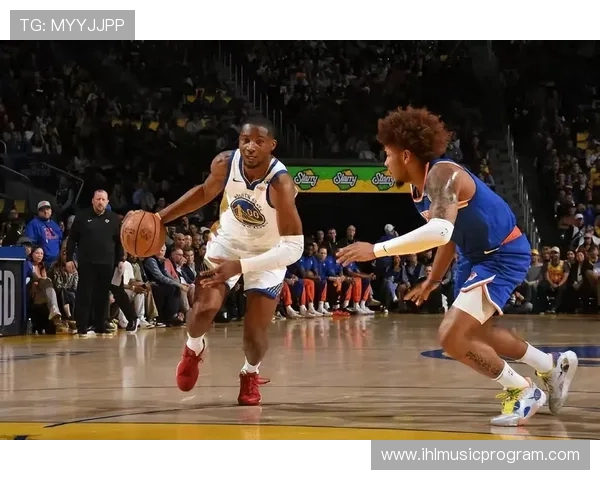 国王队与勇士队激战正酣精彩文字直播全程回顾与分析