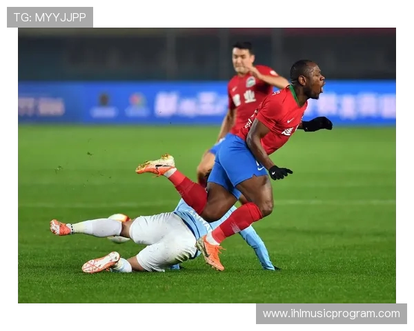 天津天海迎战恒大争夺中超积分榜关键战役的精彩对决